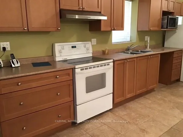 Photo 13 of 127 Blackthorn Drive, Vaughan, Maple — HOMEH