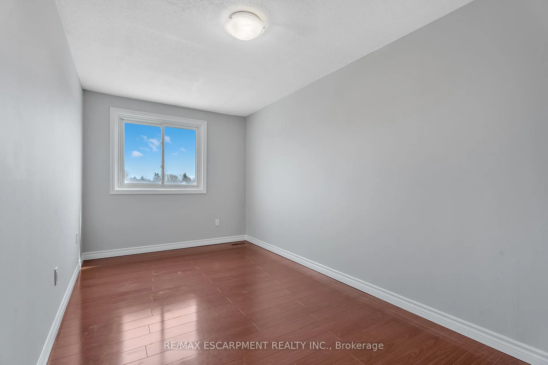 Photo 17 of Unit 3, 1025 Upper Gage Avenue, Hamilton, Berrisfield — HOMEH