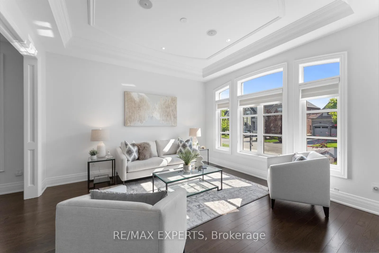 Photo 8 of 59 Sarracini Crescent E, Vaughan, Islington Woods — HOMEH
