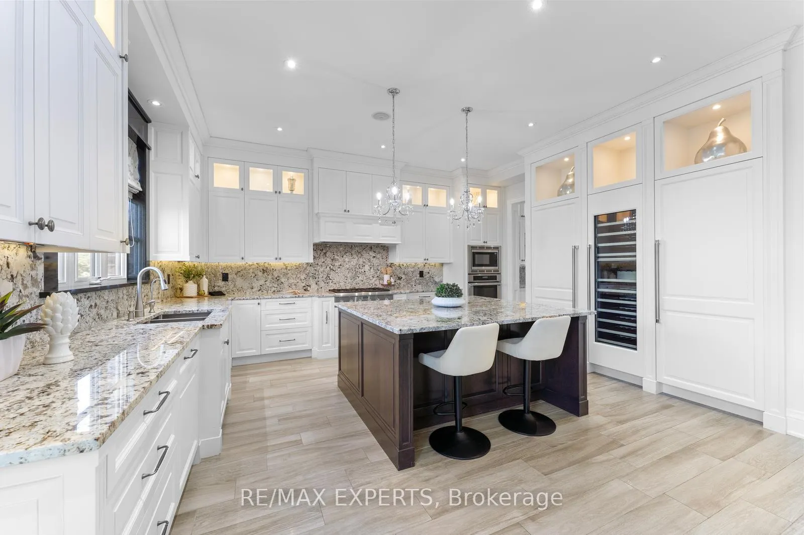 Photo 13 of 59 Sarracini Crescent E, Vaughan, Islington Woods — HOMEH