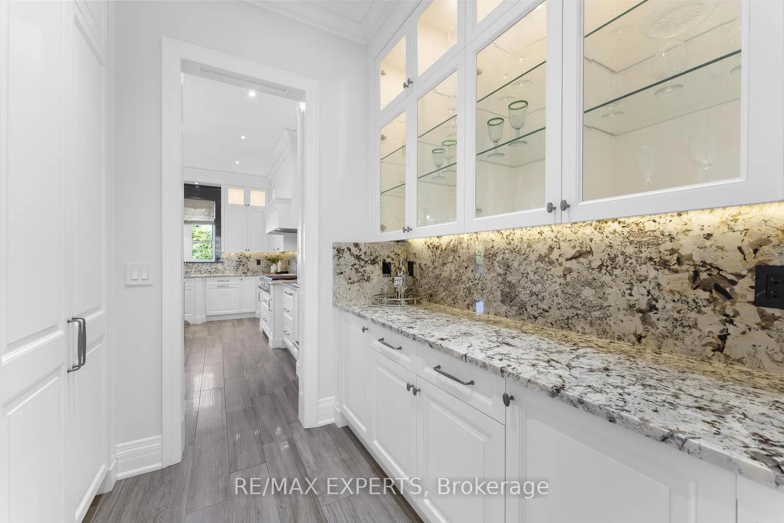 Photo 14 of 59 Sarracini Crescent E, Vaughan, Islington Woods — HOMEH