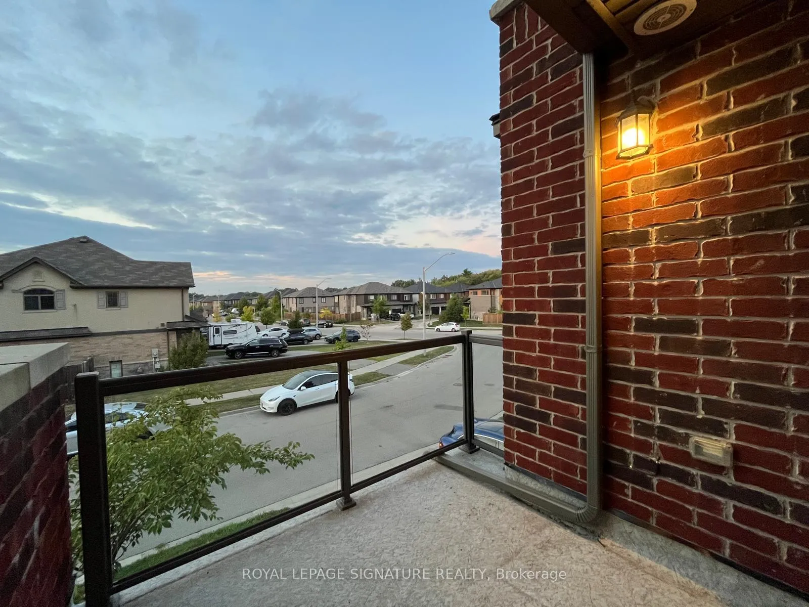 Photo 14 of 5 Dodman Crescent, Hamilton, Meadowlands — HOMEH