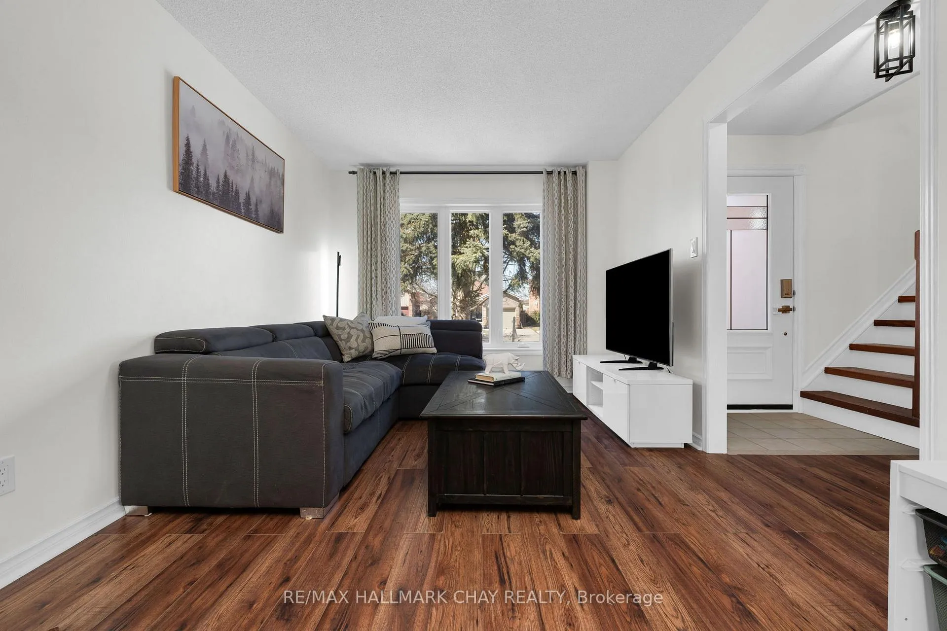 Photo 6 of 17 Cuthbert Street, Barrie, Ardagh — HOMEH