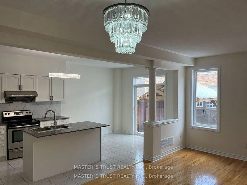 Photo 2 of 30 Fred Mclaren Boulevard, Markham, Wismer — HOMEH
