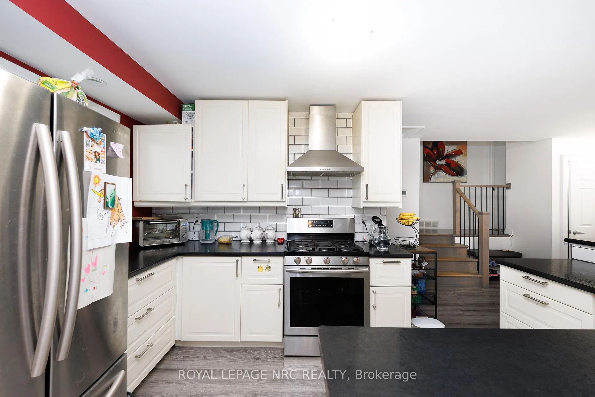 Photo 6 of 14 Roxborough Court, St. Catharines, Carlton/Bunting — HOMEH