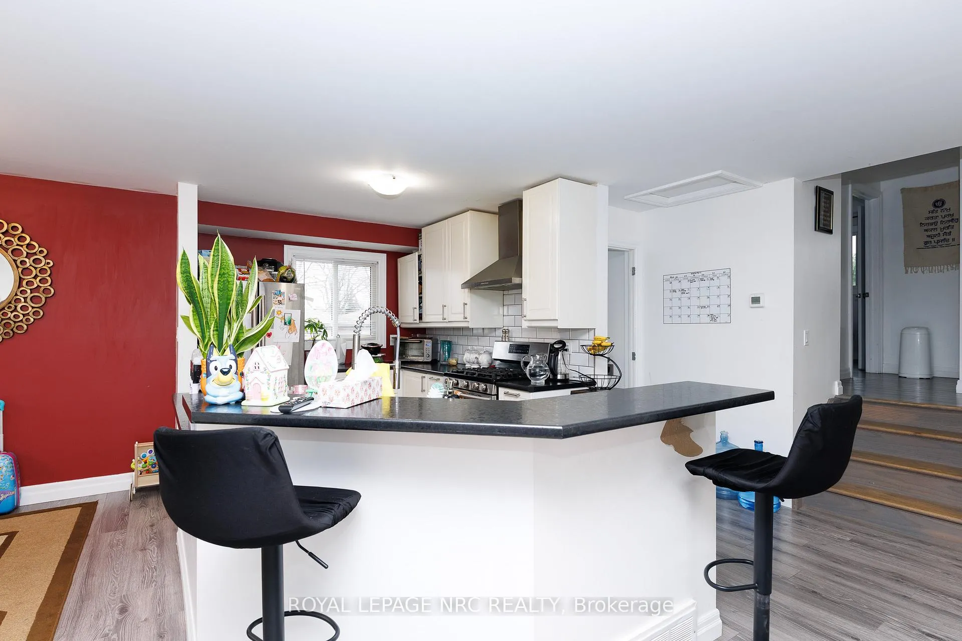Photo 7 of 14 Roxborough Court, St. Catharines, Carlton/Bunting — HOMEH