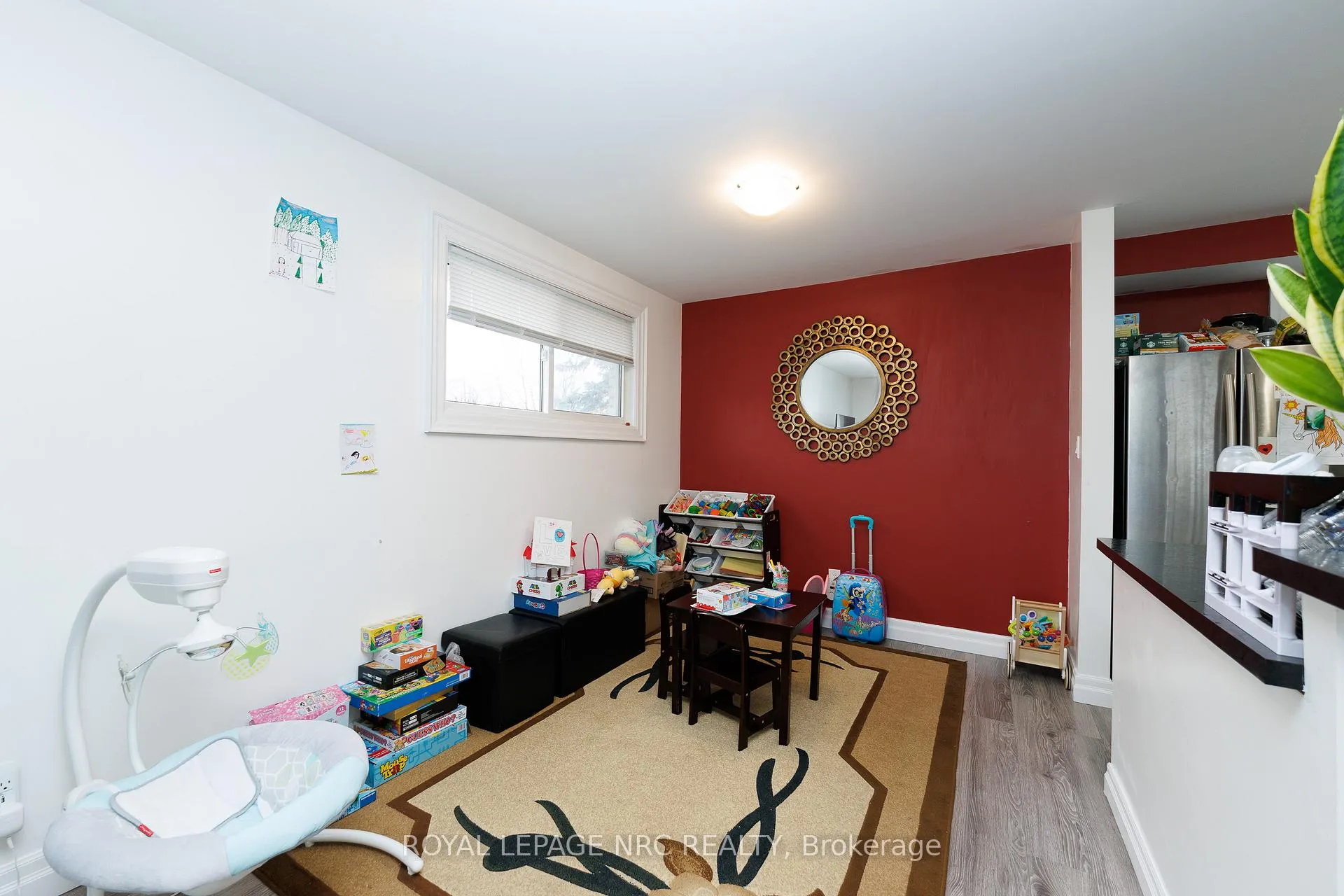 Photo 10 of 14 Roxborough Court, St. Catharines, Carlton/Bunting — HOMEH