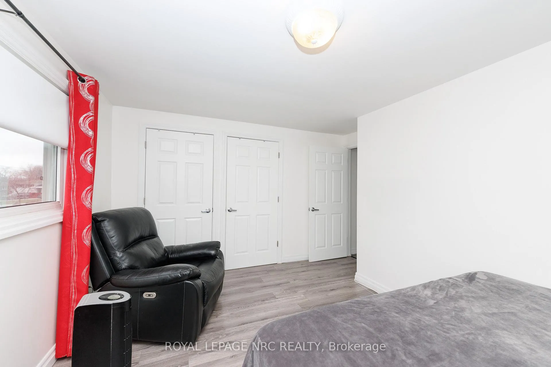 Photo 13 of 14 Roxborough Court, St. Catharines, Carlton/Bunting — HOMEH