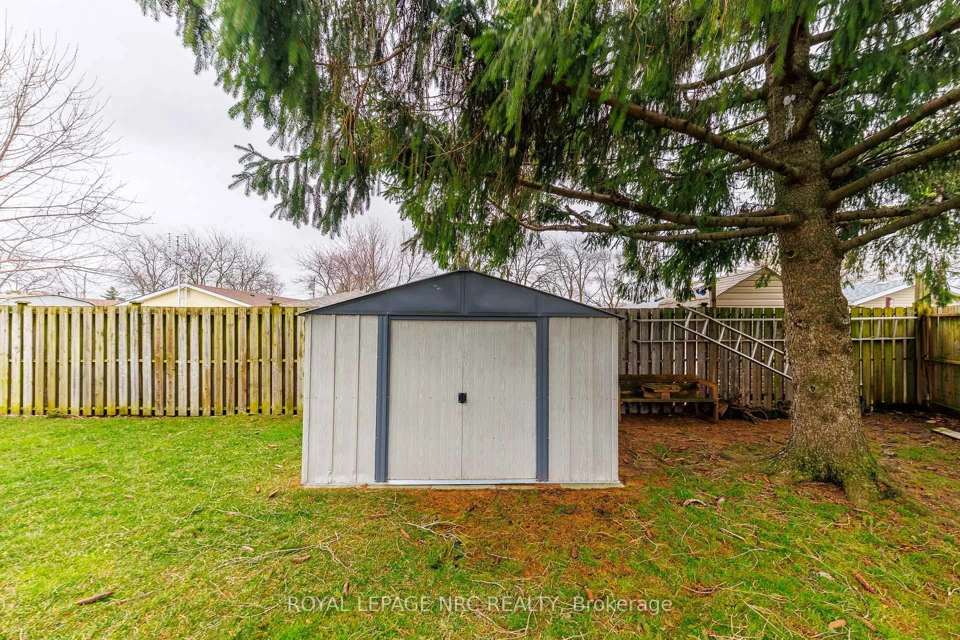 Photo 34 of 14 Roxborough Court, St. Catharines, Carlton/Bunting — HOMEH