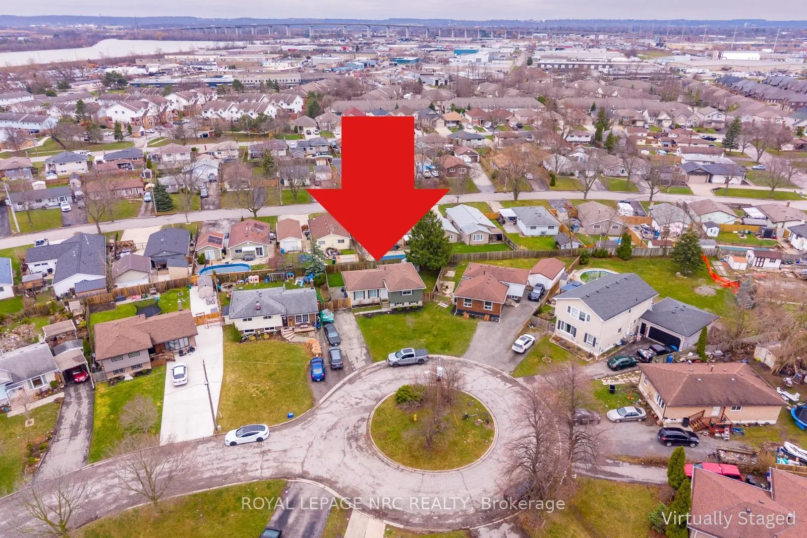 Photo 38 of 14 Roxborough Court, St. Catharines, Carlton/Bunting — HOMEH