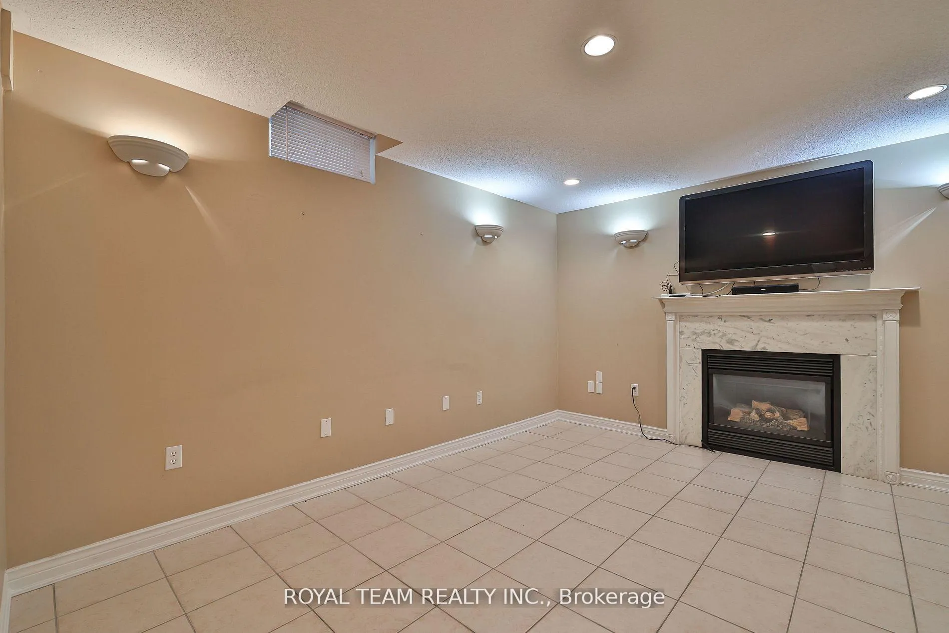 Photo 10 of Unit Lower, 62 Kingly Crest Way, Vaughan, Sonoma Heights — HOMEH