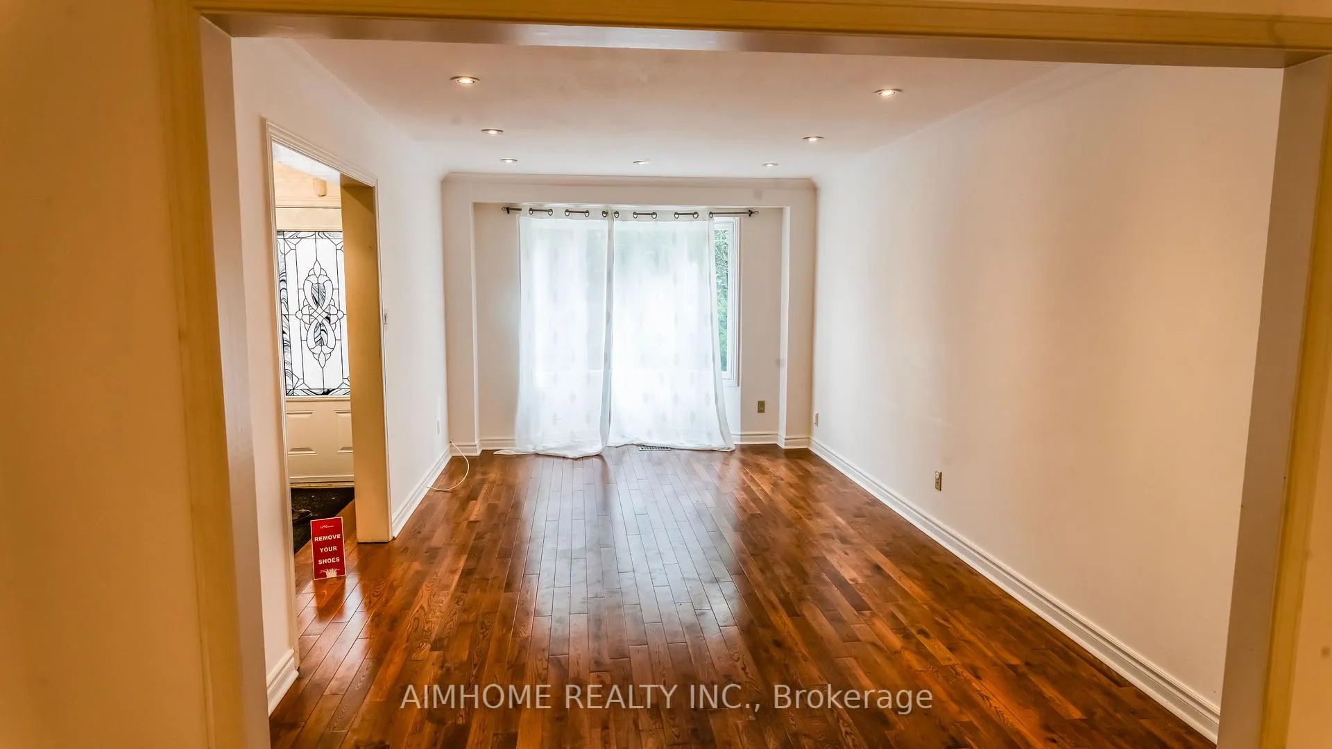 Photo 3 of 59 Peterborough Avenue, Markham, Thornlea — HOMEH