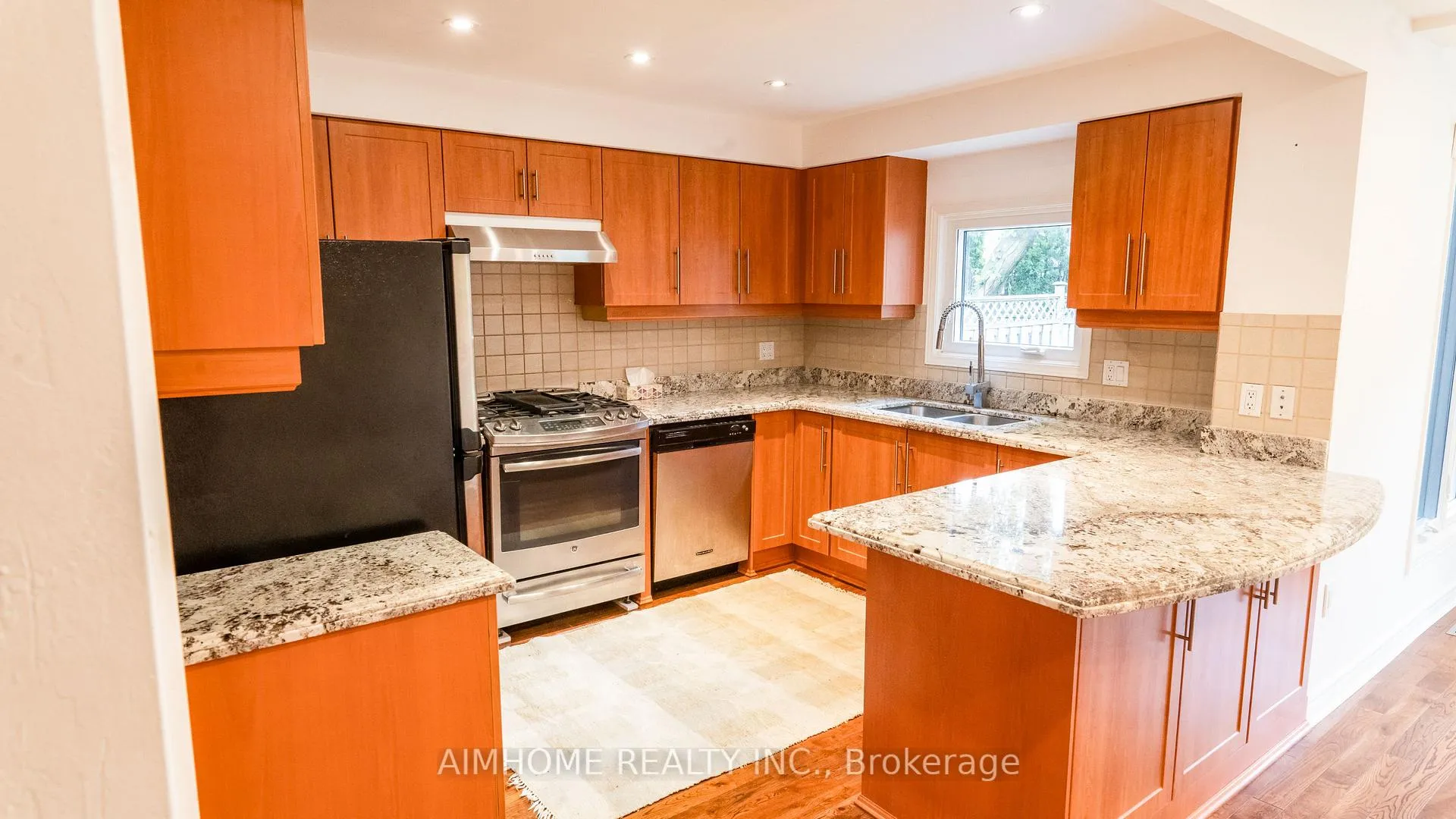 Photo 7 of 59 Peterborough Avenue, Markham, Thornlea — HOMEH