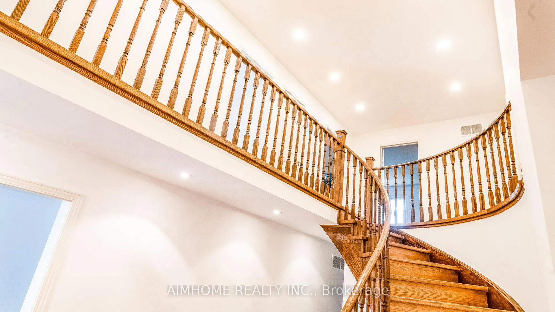 Photo 12 of 59 Peterborough Avenue, Markham, Thornlea — HOMEH