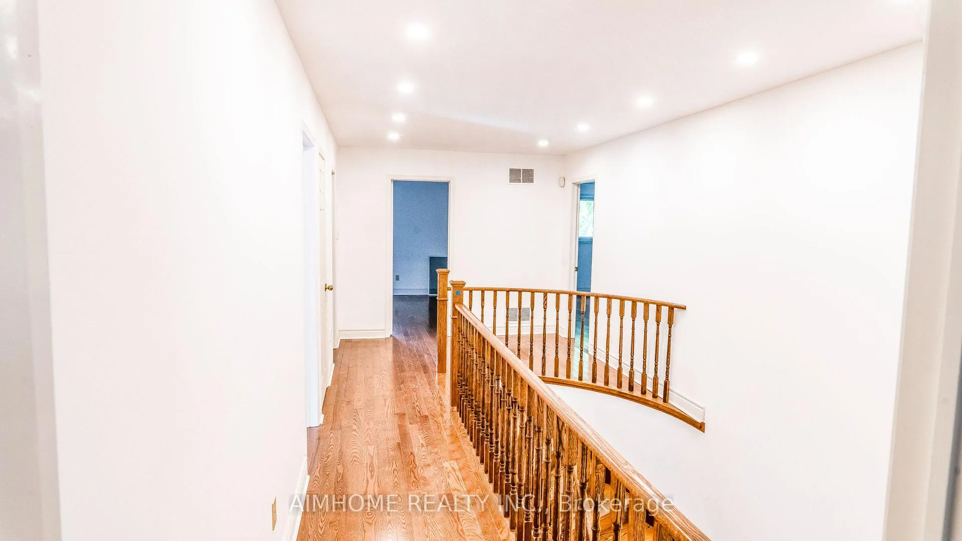 Photo 20 of 59 Peterborough Avenue, Markham, Thornlea — HOMEH