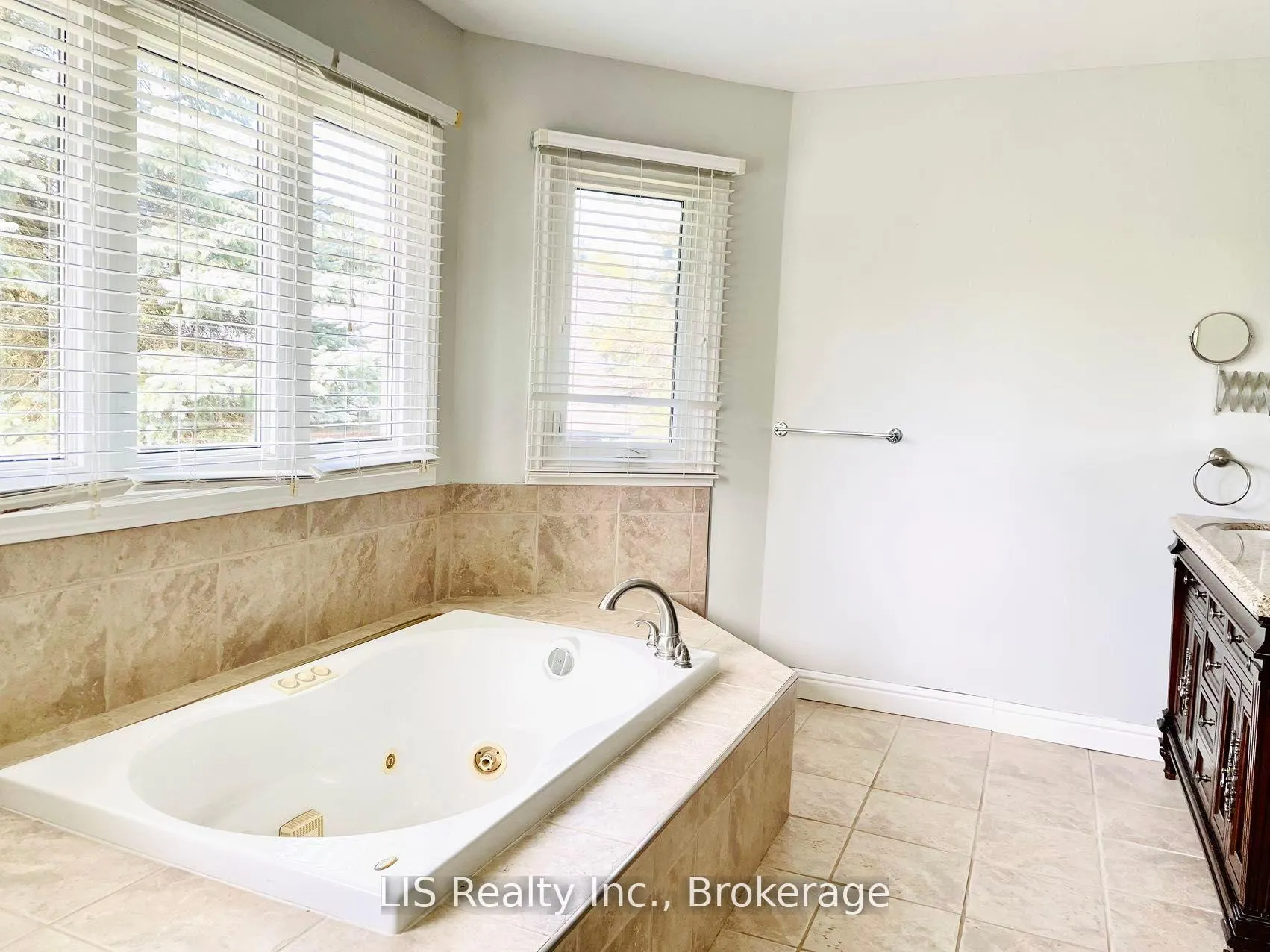 Photo 20 of 109 Treegrove Circ, Aurora, Hills of St Andrew — HOMEH