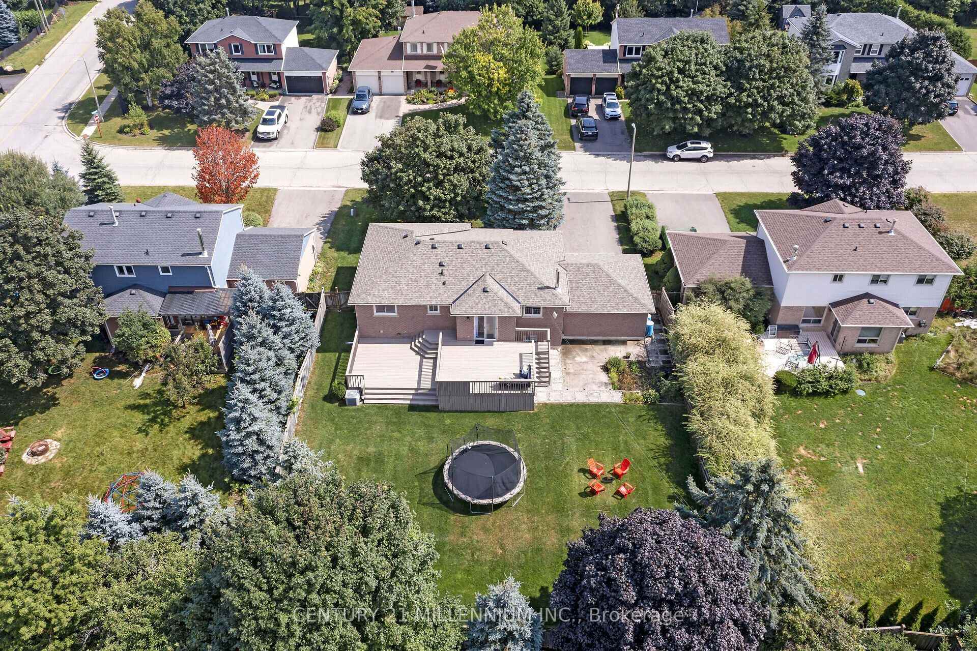 Front of 38 Erinlea Crescent