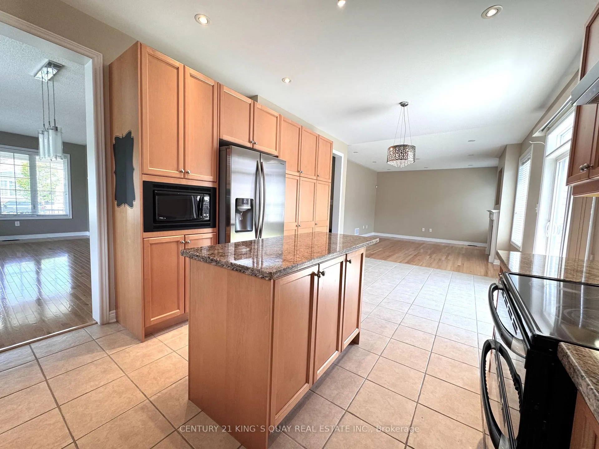 Photo 7 of 48 Winter Creek Crescent, Markham, Victoria Manor-Jennings Gate — HOMEH