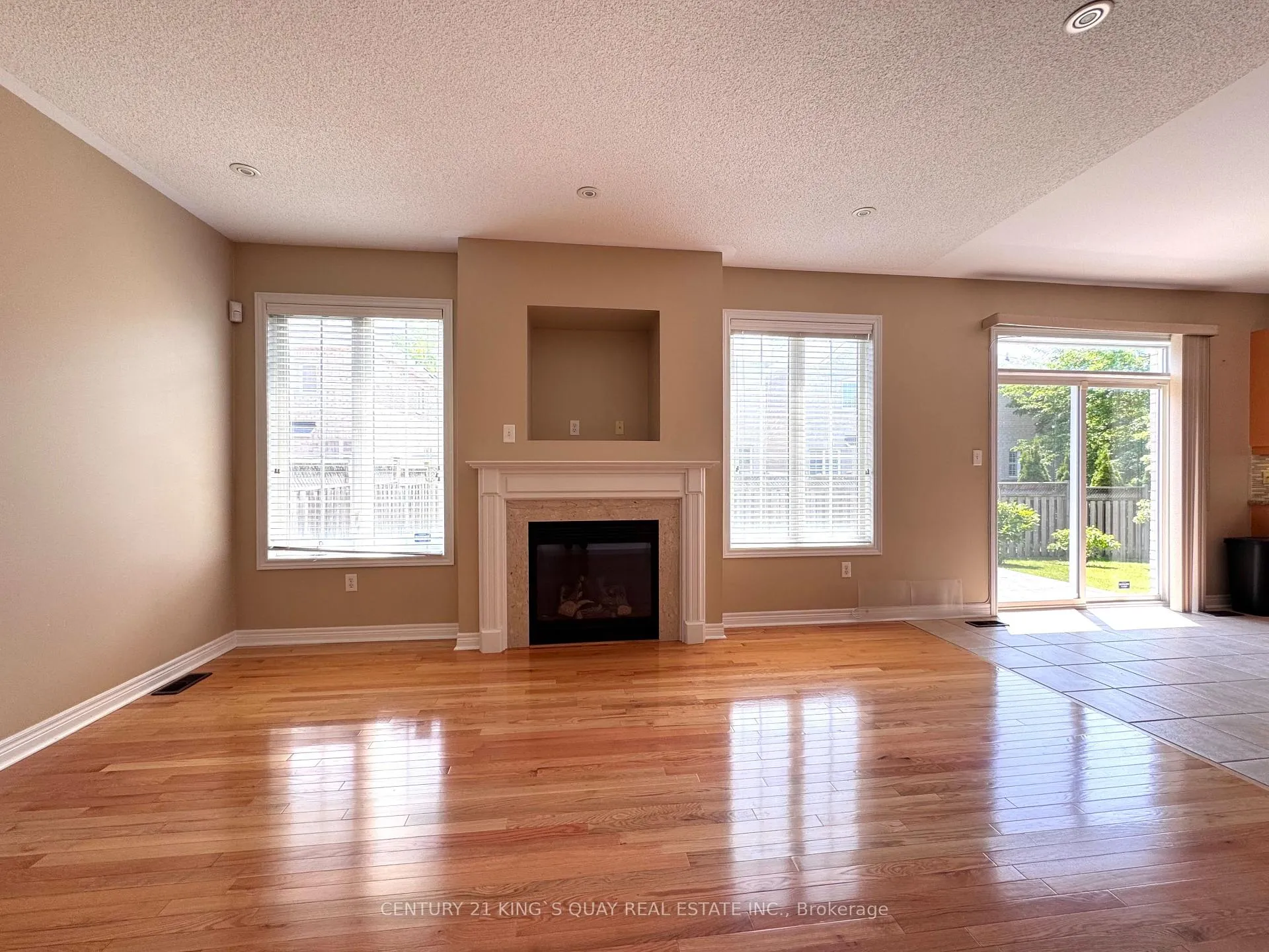 Photo 17 of 48 Winter Creek Crescent, Markham, Victoria Manor-Jennings Gate — HOMEH