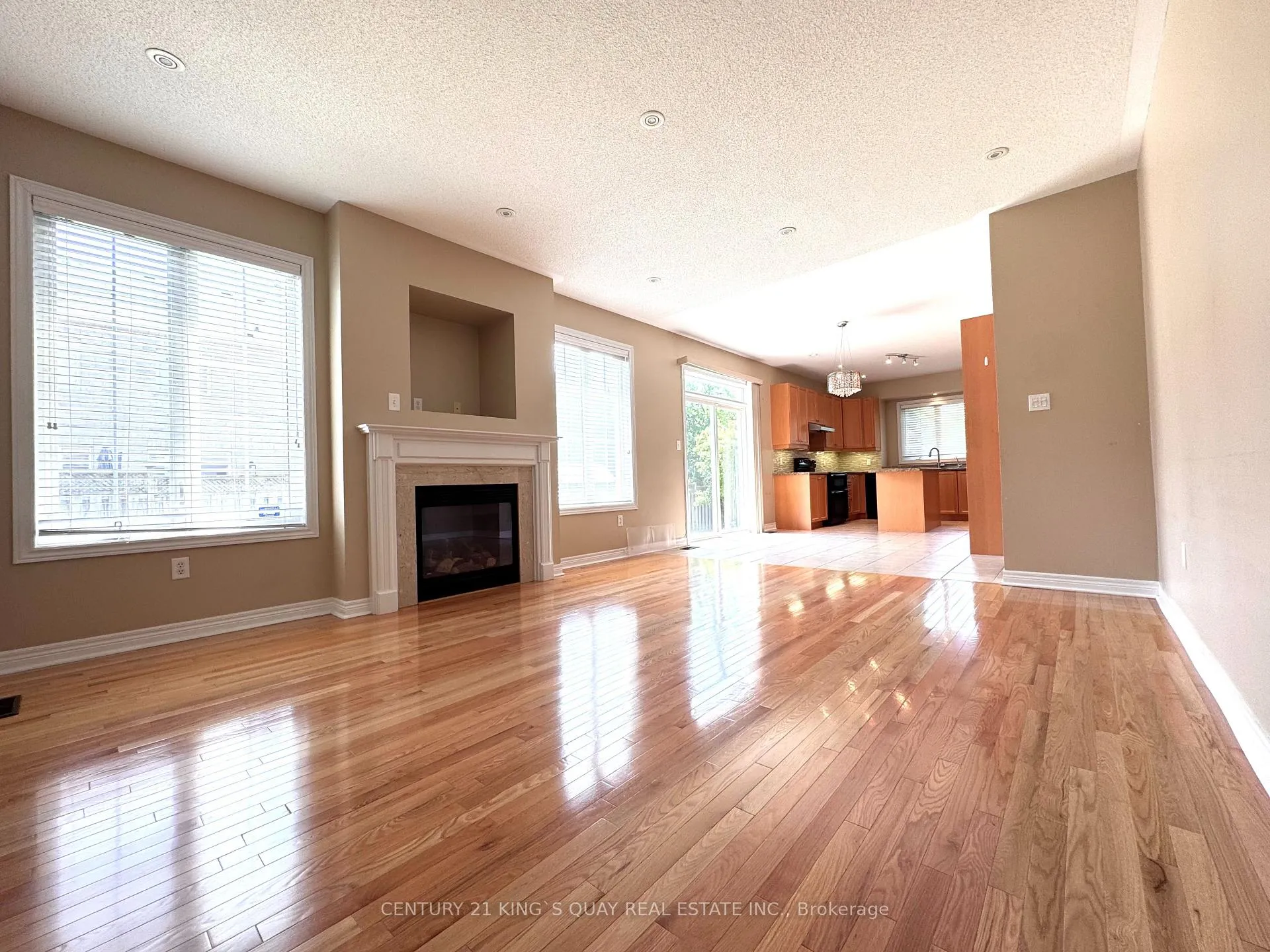 Photo 18 of 48 Winter Creek Crescent, Markham, Victoria Manor-Jennings Gate — HOMEH
