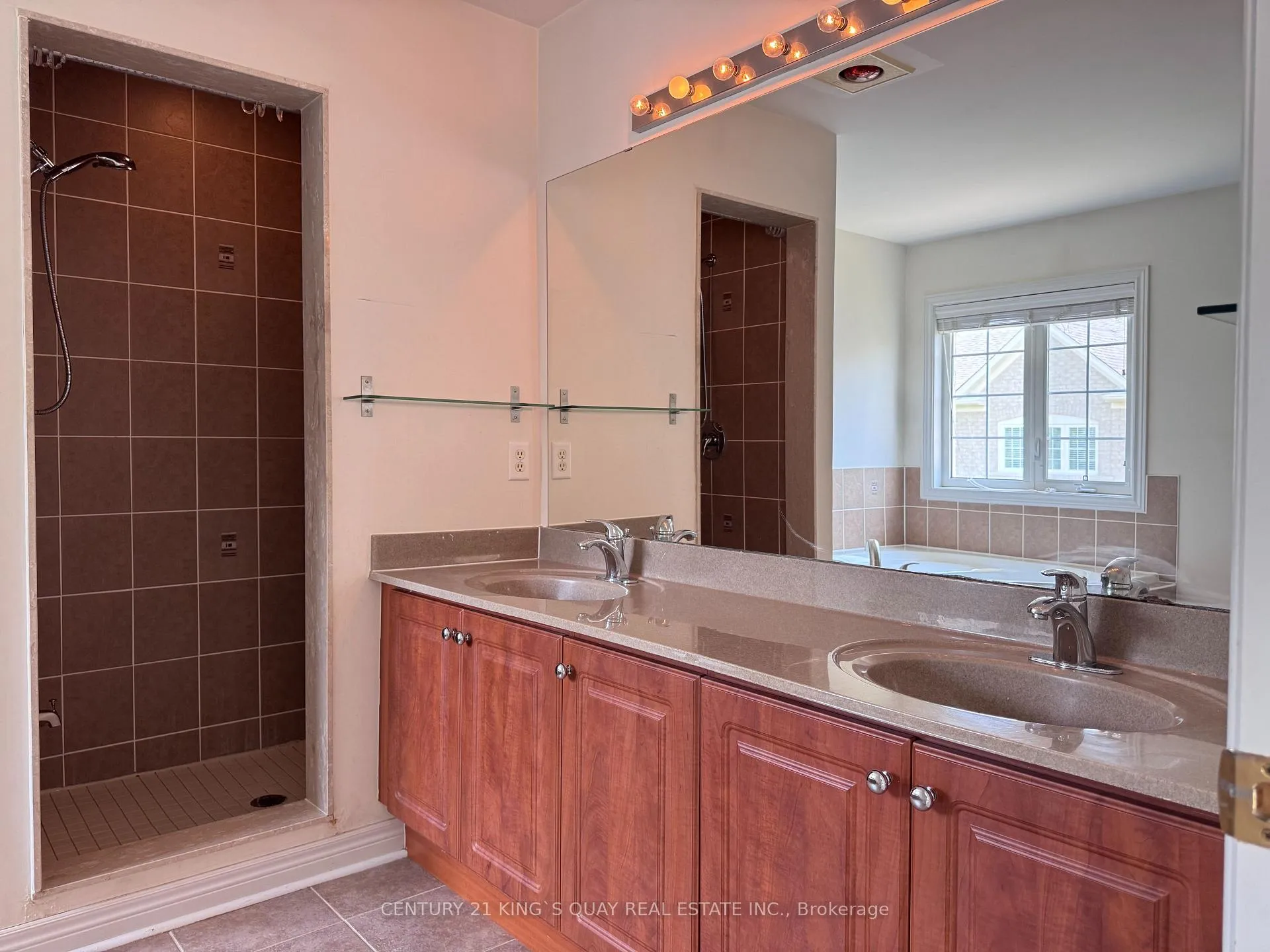 Photo 24 of 48 Winter Creek Crescent, Markham, Victoria Manor-Jennings Gate — HOMEH