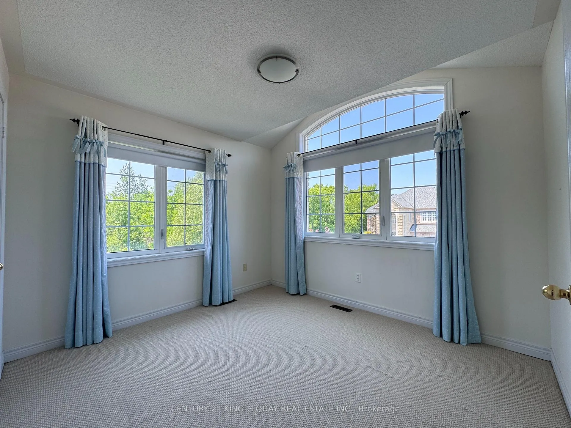 Photo 31 of 48 Winter Creek Crescent, Markham, Victoria Manor-Jennings Gate — HOMEH