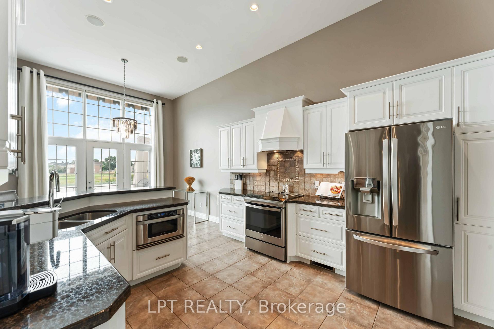 Photo 8 of 156 Riverstone Drive, Ottawa, Barrhaven - Stonebridge — HOMEH