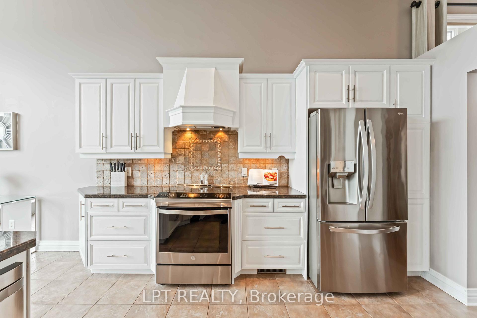 Photo 9 of 156 Riverstone Drive, Ottawa, Barrhaven - Stonebridge — HOMEH