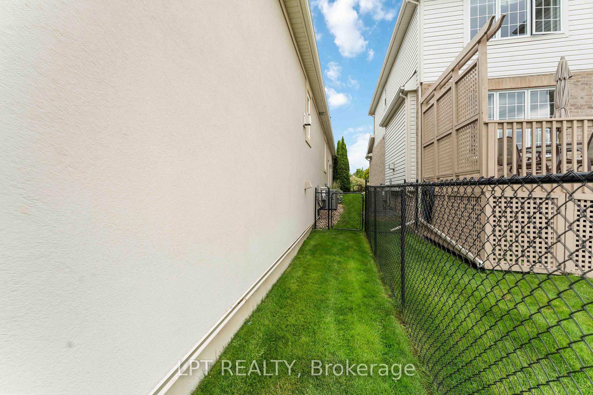 Photo 37 of 156 Riverstone Drive, Ottawa, Barrhaven - Stonebridge — HOMEH