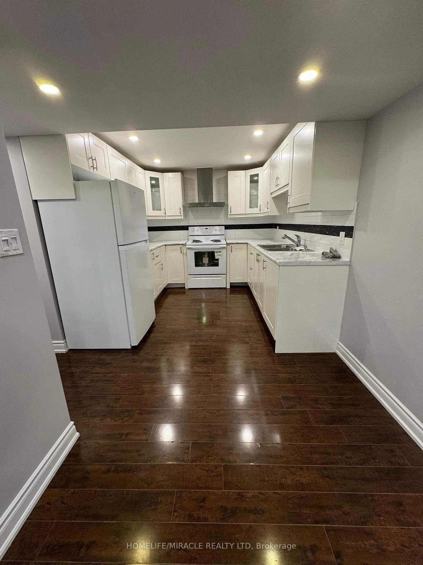 Photo 9 of Unit Basement, 117 Ascalon Drive, Vaughan, Patterson — HOMEH