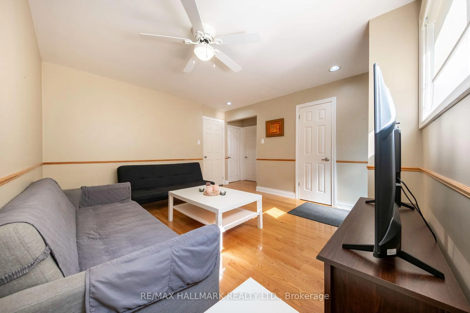 Photo 4 of Unit Basement, 15 Webster Drive, Aurora, Aurora Highlands — HOMEH