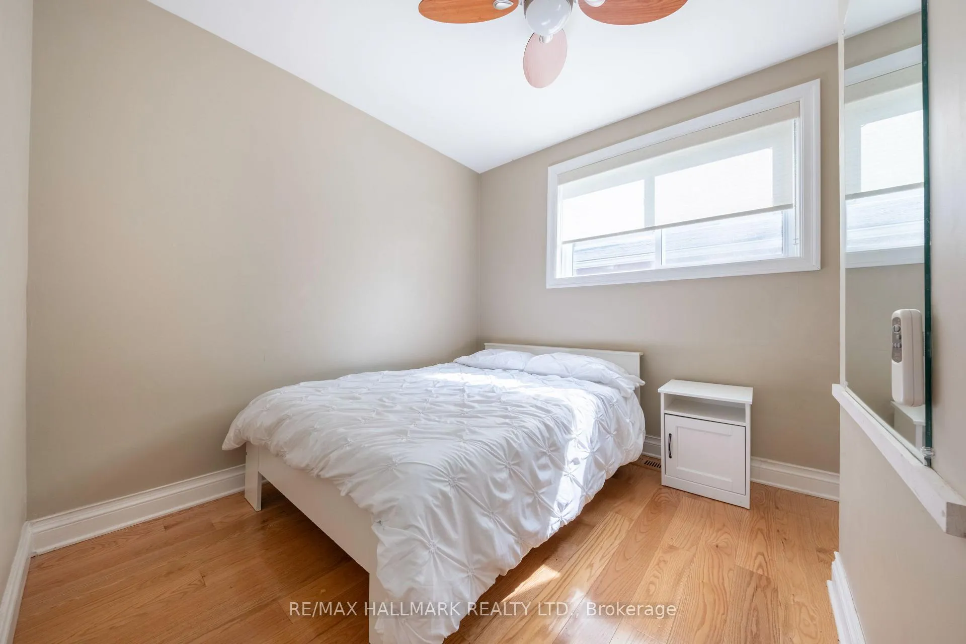 Photo 5 of Unit Basement, 15 Webster Drive, Aurora, Aurora Highlands — HOMEH