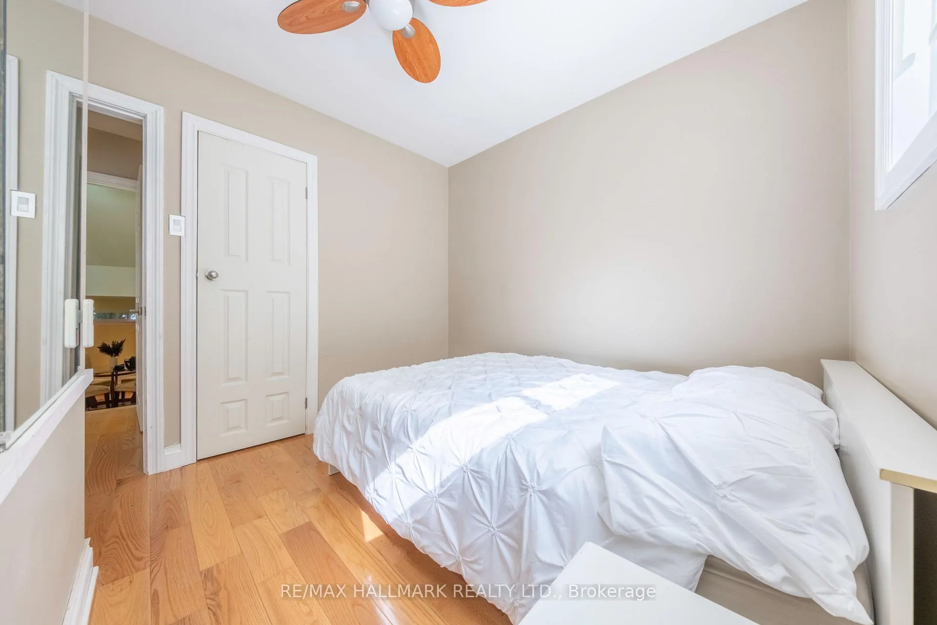 Photo 6 of Unit Basement, 15 Webster Drive, Aurora, Aurora Highlands — HOMEH