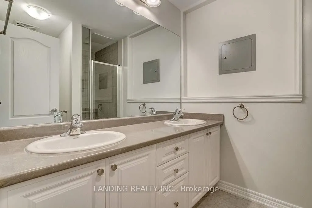 Photo 15 of Unit Unit #2, 19 Ivanhoe Drive, Markham, Berczy — HOMEH