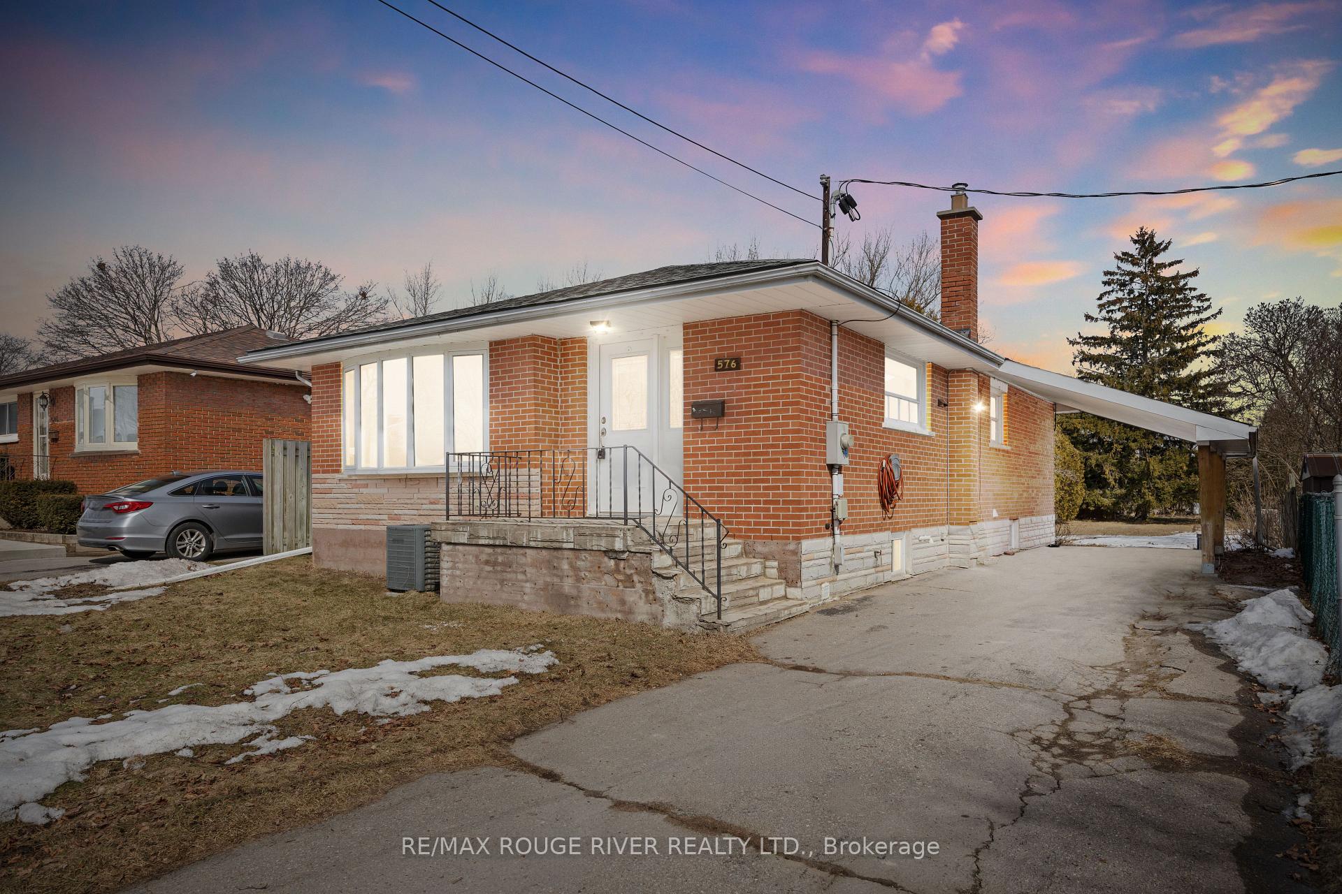 Photo 1 of 576 Sinclair Street, Cobourg — HOMEH