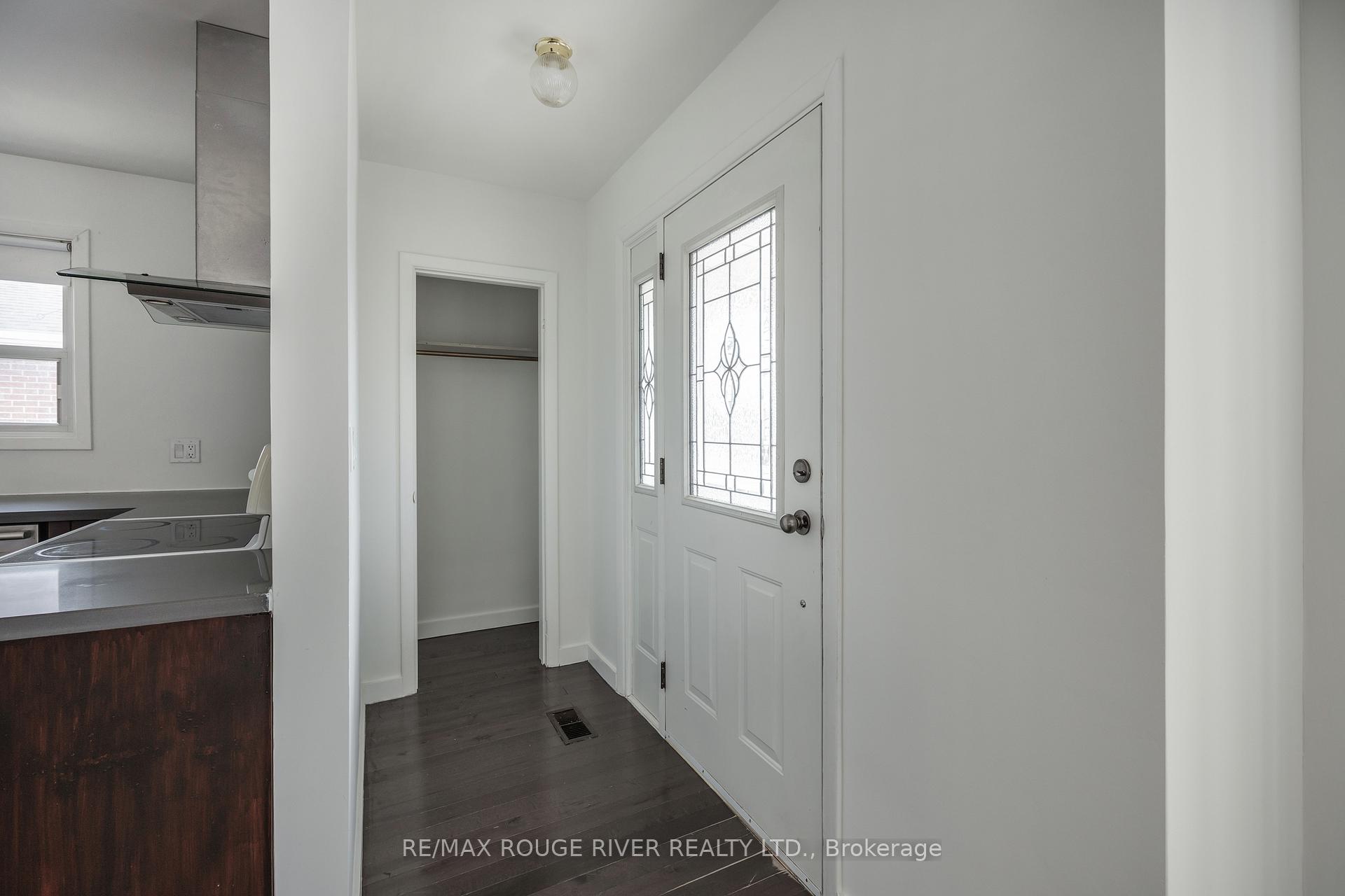 Photo 4 of 576 Sinclair Street, Cobourg — HOMEH