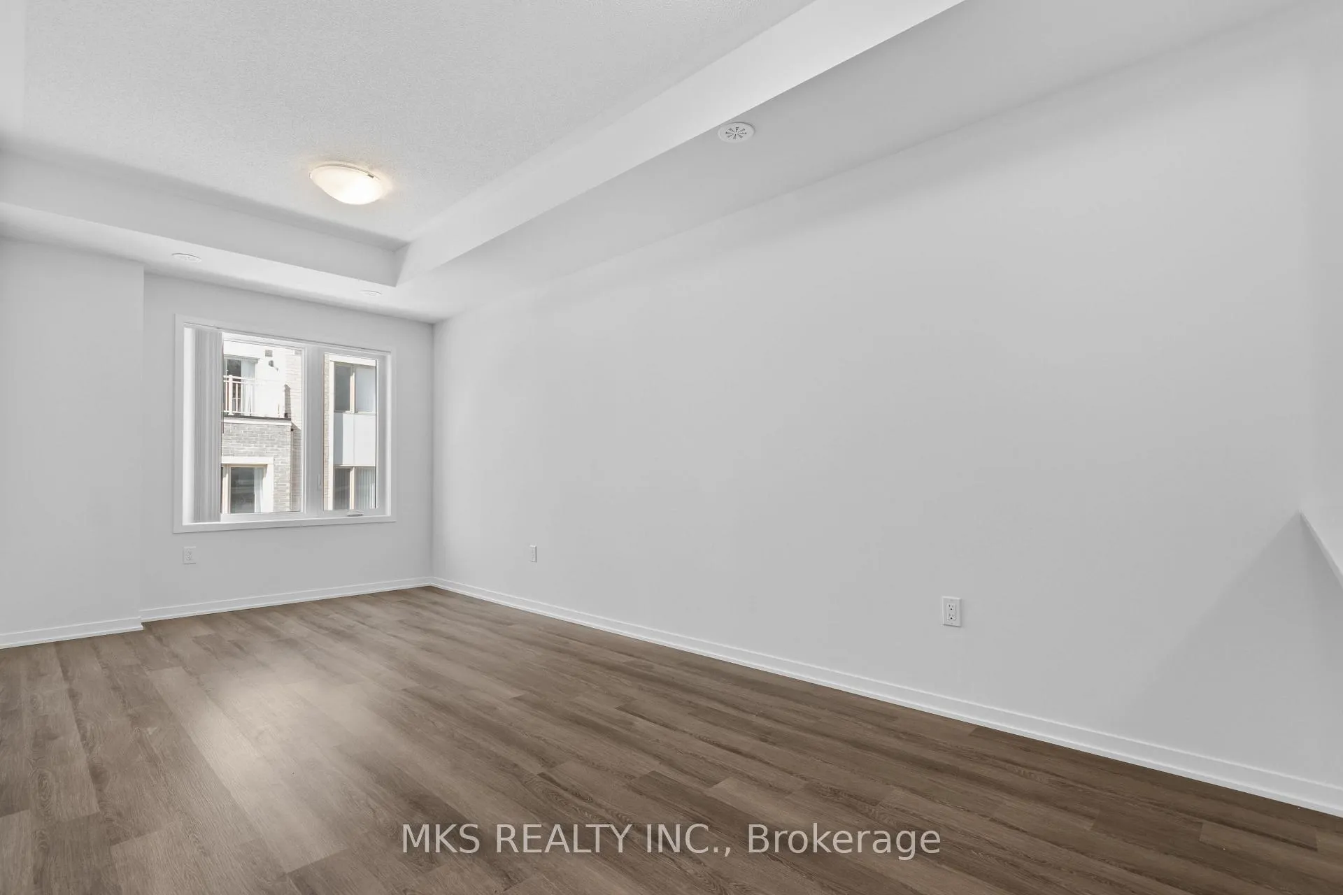 Photo 20 of Unit TH 242, 121 Honeycrisp Crescent, Vaughan, Vaughan Corporate Centre — HOMEH