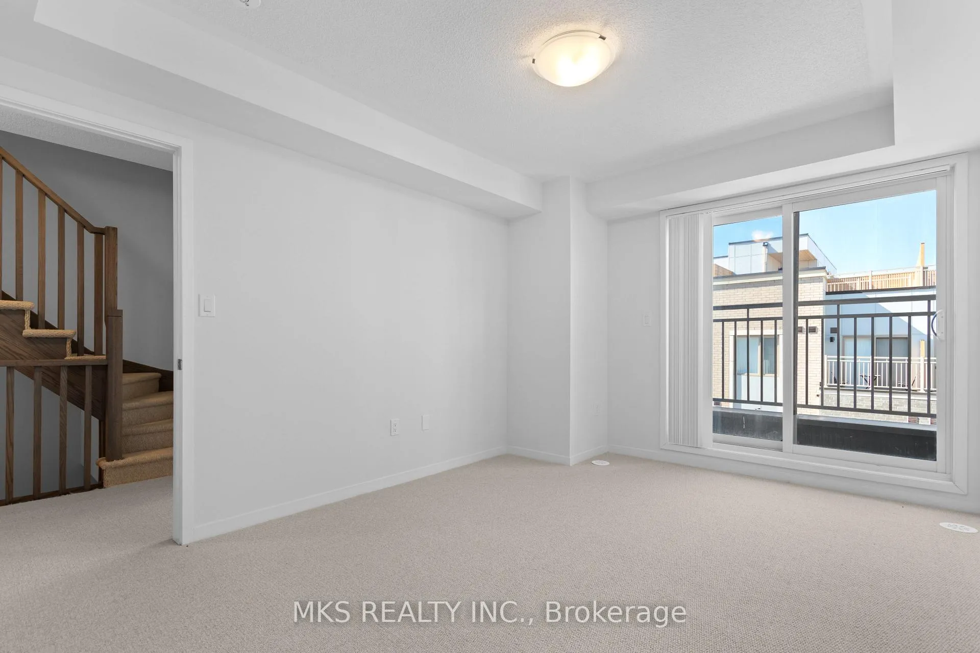 Photo 27 of Unit TH 242, 121 Honeycrisp Crescent, Vaughan, Vaughan Corporate Centre — HOMEH