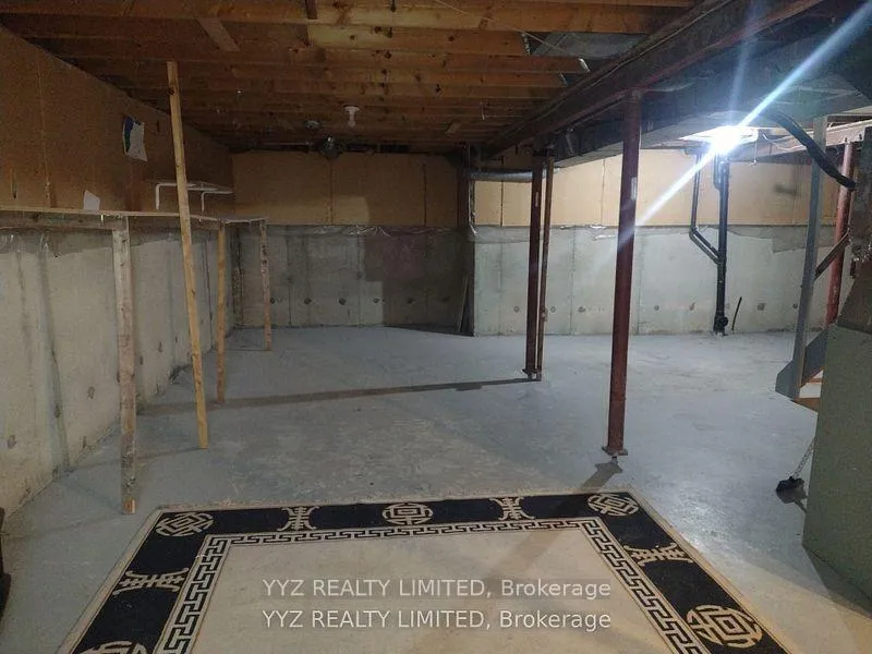 Photo 7 of 200 York Hill Boulevard, Vaughan, Crestwood-Springfarm-Yorkhill — HOMEH