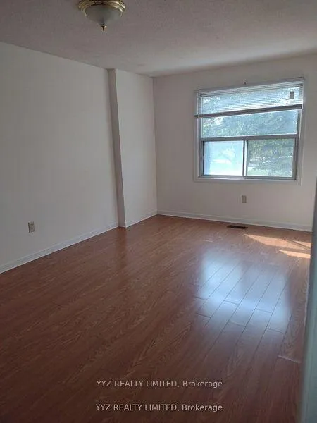 Photo 8 of 200 York Hill Boulevard, Vaughan, Crestwood-Springfarm-Yorkhill — HOMEH