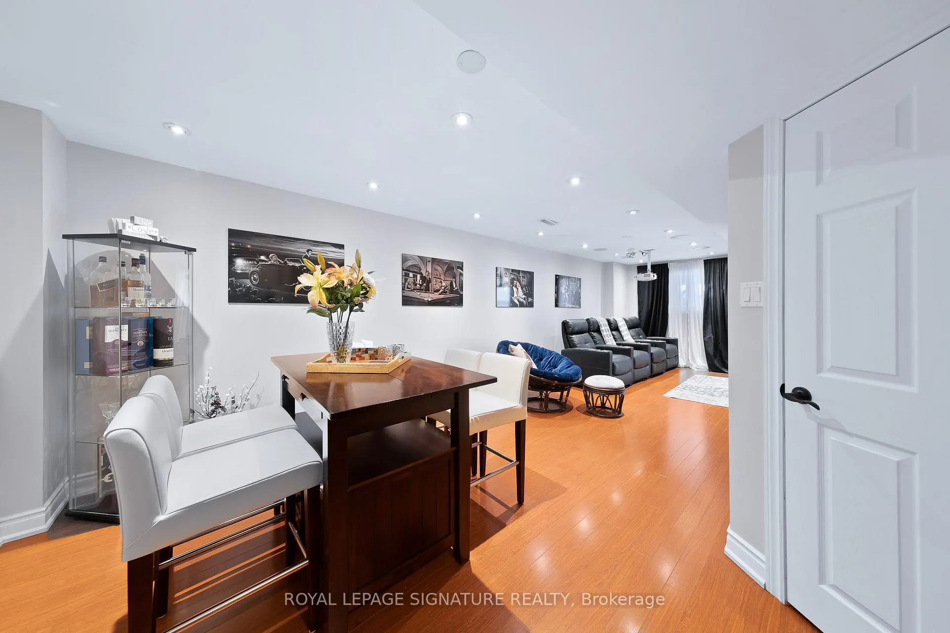Photo 23 of 68 White Beach Crescent, Vaughan, Patterson — HOMEH