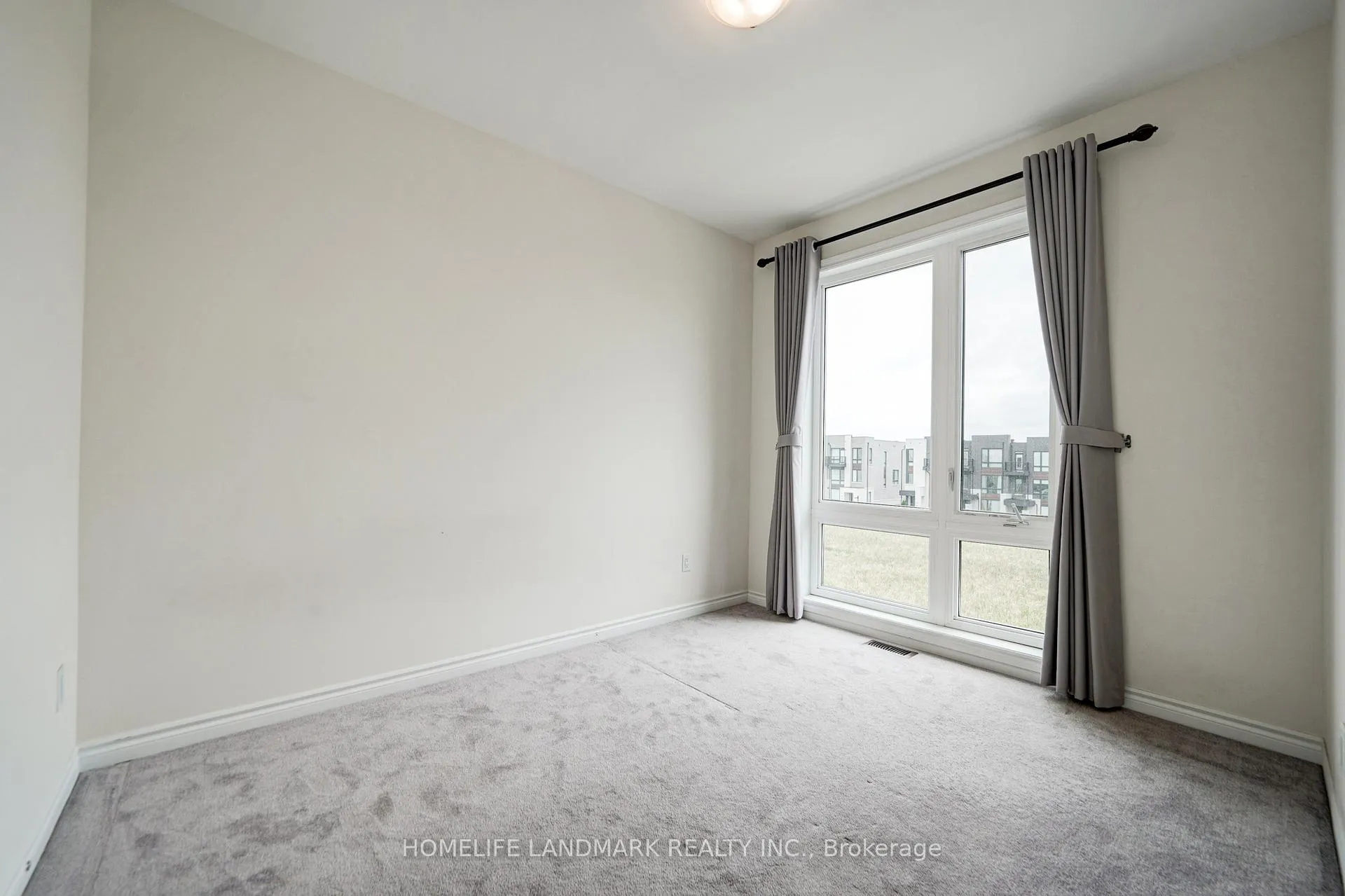 Photo 28 of 24 Fred Wolstenholme Drive, Markham, Victoria Square — HOMEH