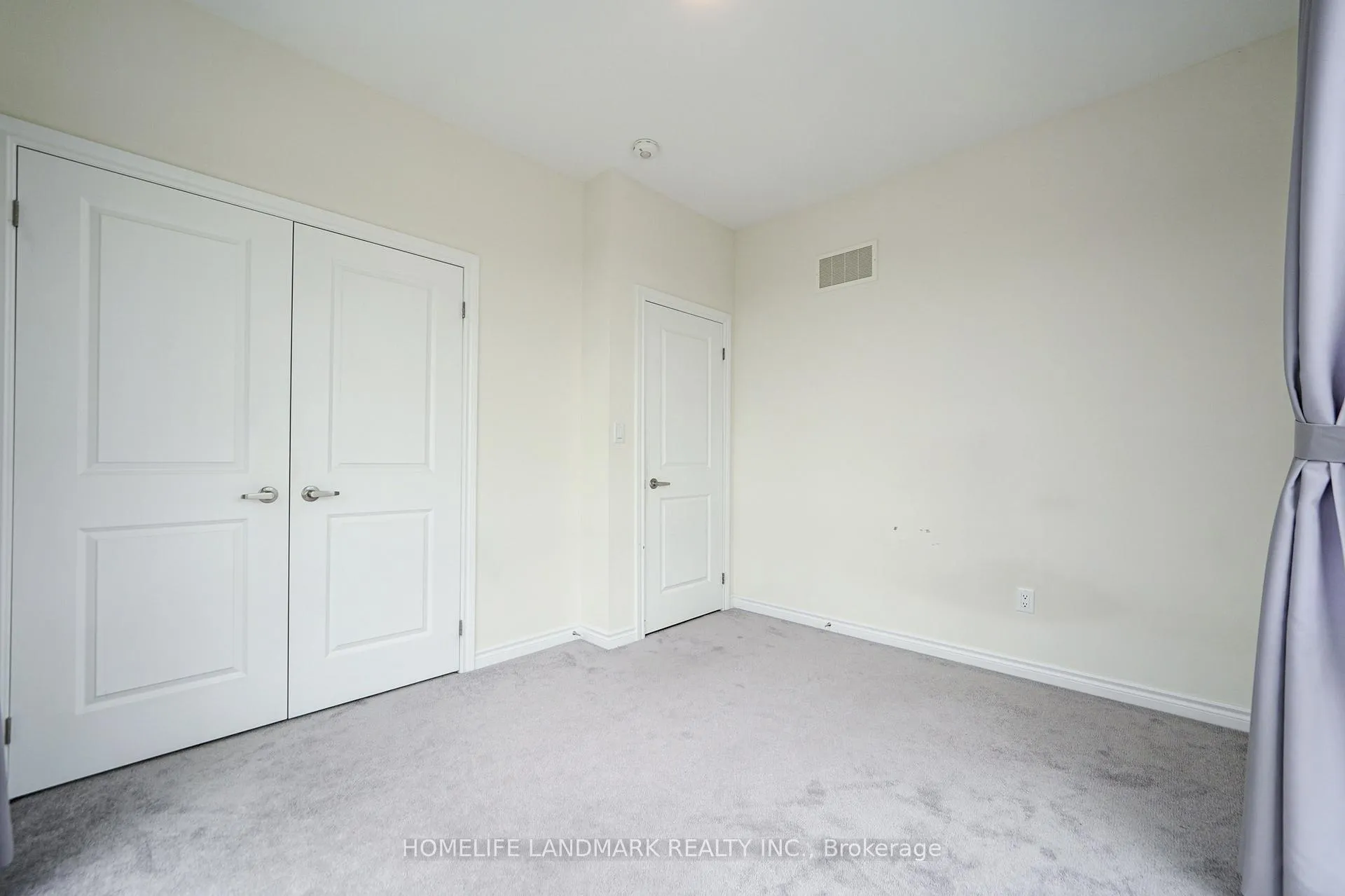Photo 36 of 24 Fred Wolstenholme Drive, Markham, Victoria Square — HOMEH
