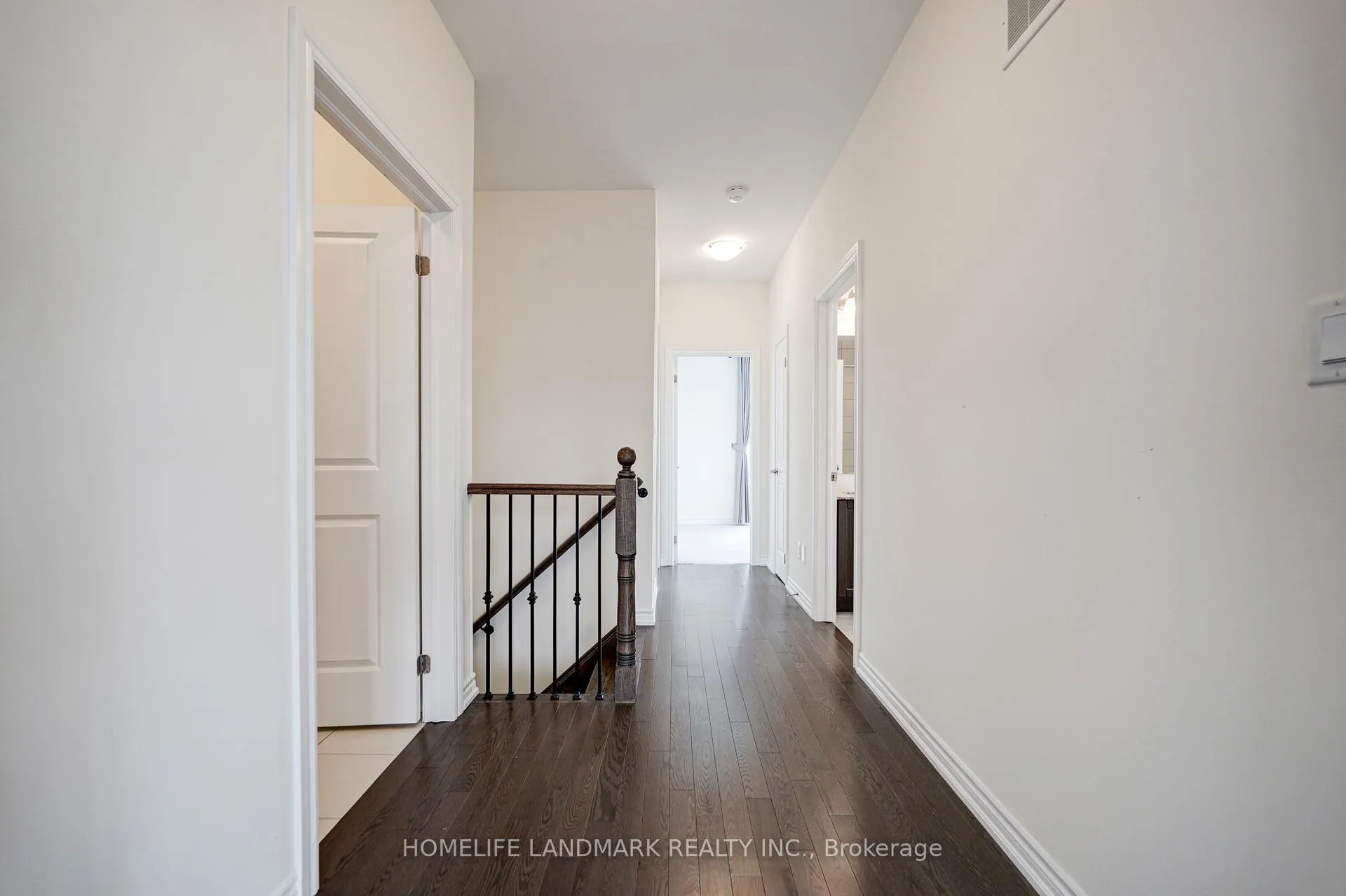 Photo 37 of 24 Fred Wolstenholme Drive, Markham, Victoria Square — HOMEH