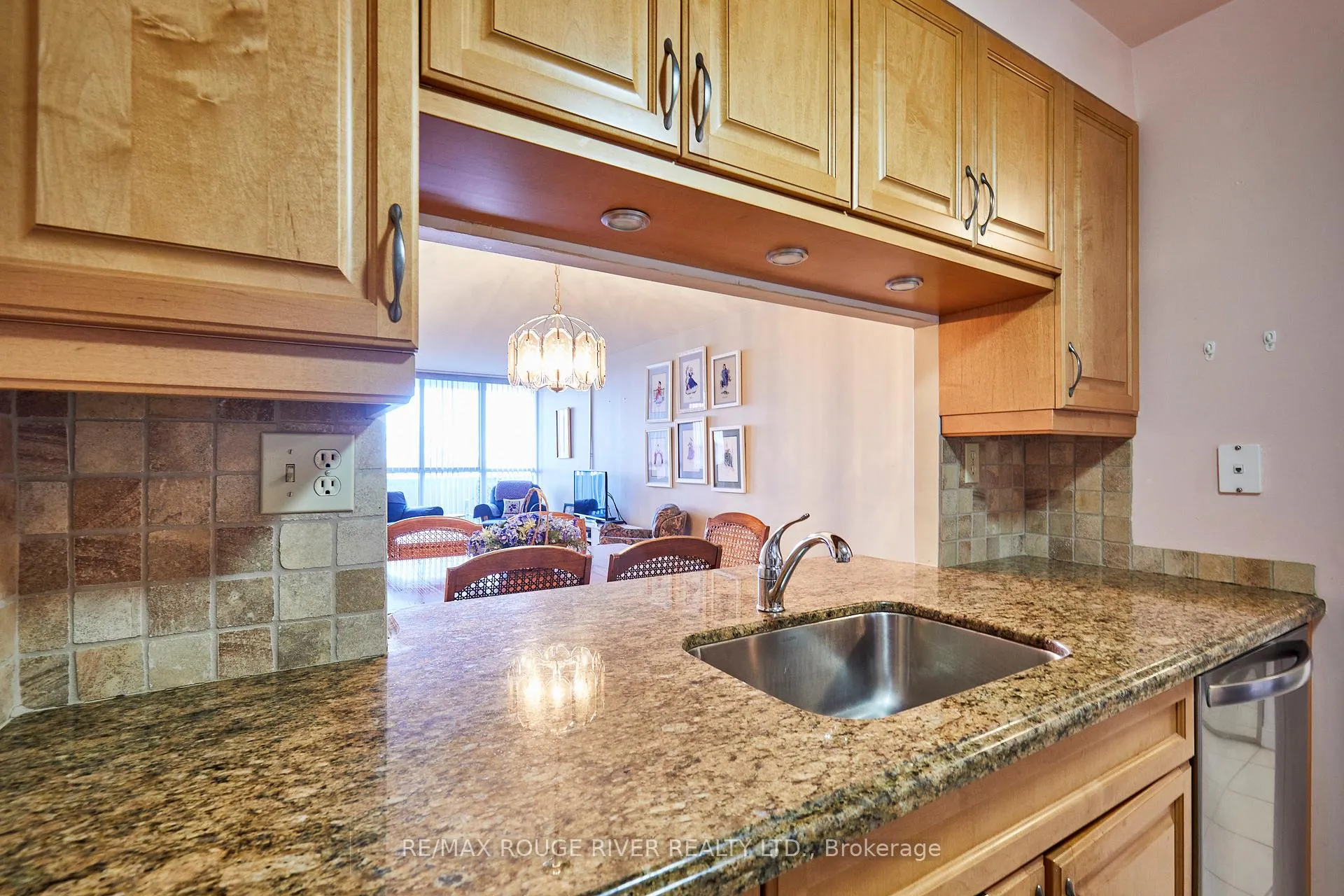 Photo 4 of Unit 514, 1655 Pickering Parkway, Pickering, Village East — HOMEH