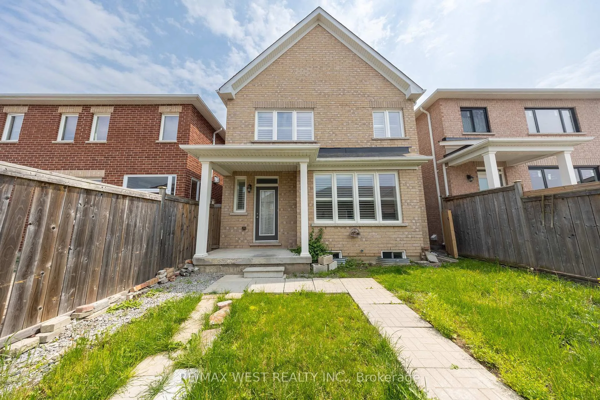 Photo 38 of 52 Cinemark Avenue, Markham, Cornell — HOMEH