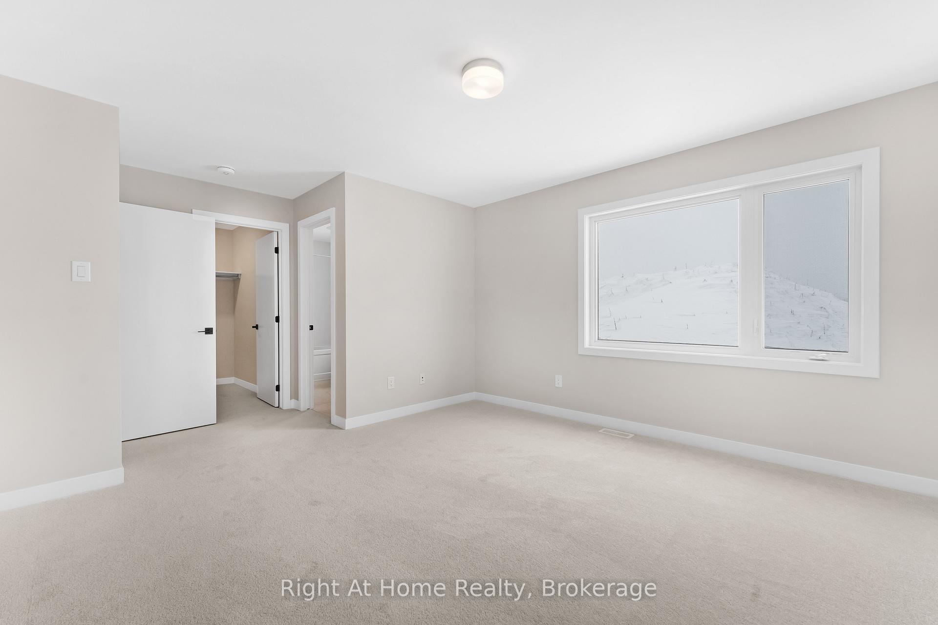 Photo 10 of 672 Expansion Road, Ottawa, Barrhaven - Half Moon Bay — HOMEH