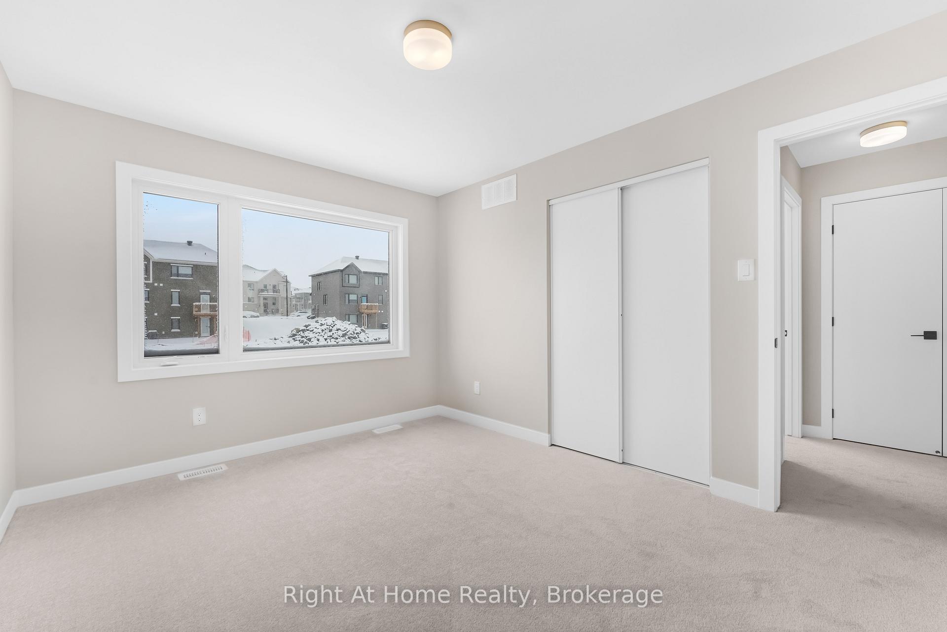 Photo 14 of 672 Expansion Road, Ottawa, Barrhaven - Half Moon Bay — HOMEH