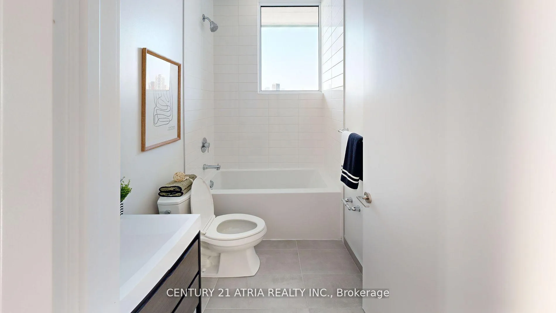 Photo 7 of Unit 707, 150 Logan Avenue, Toronto, South Riverdale — HOMEH