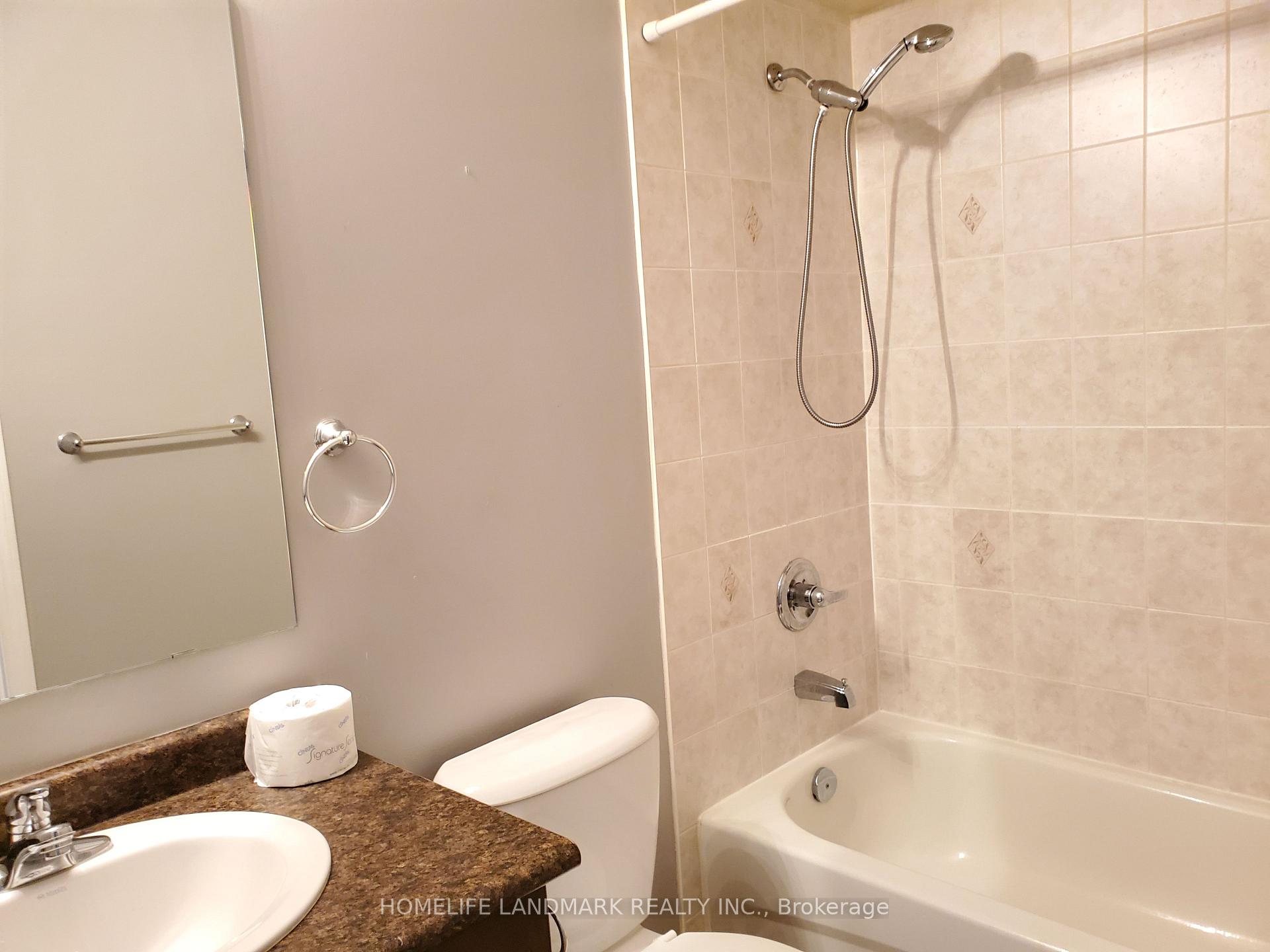 Photo 11 of 139 The Queensway Way, Barrie, Innis-Shore — HOMEH